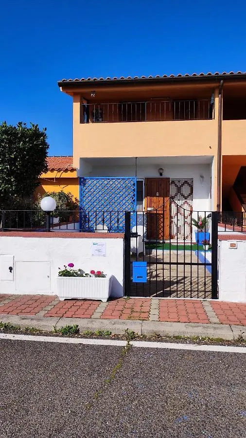 הוילה סאן תאודורו Casa Flamingo House 0*,  איטליה